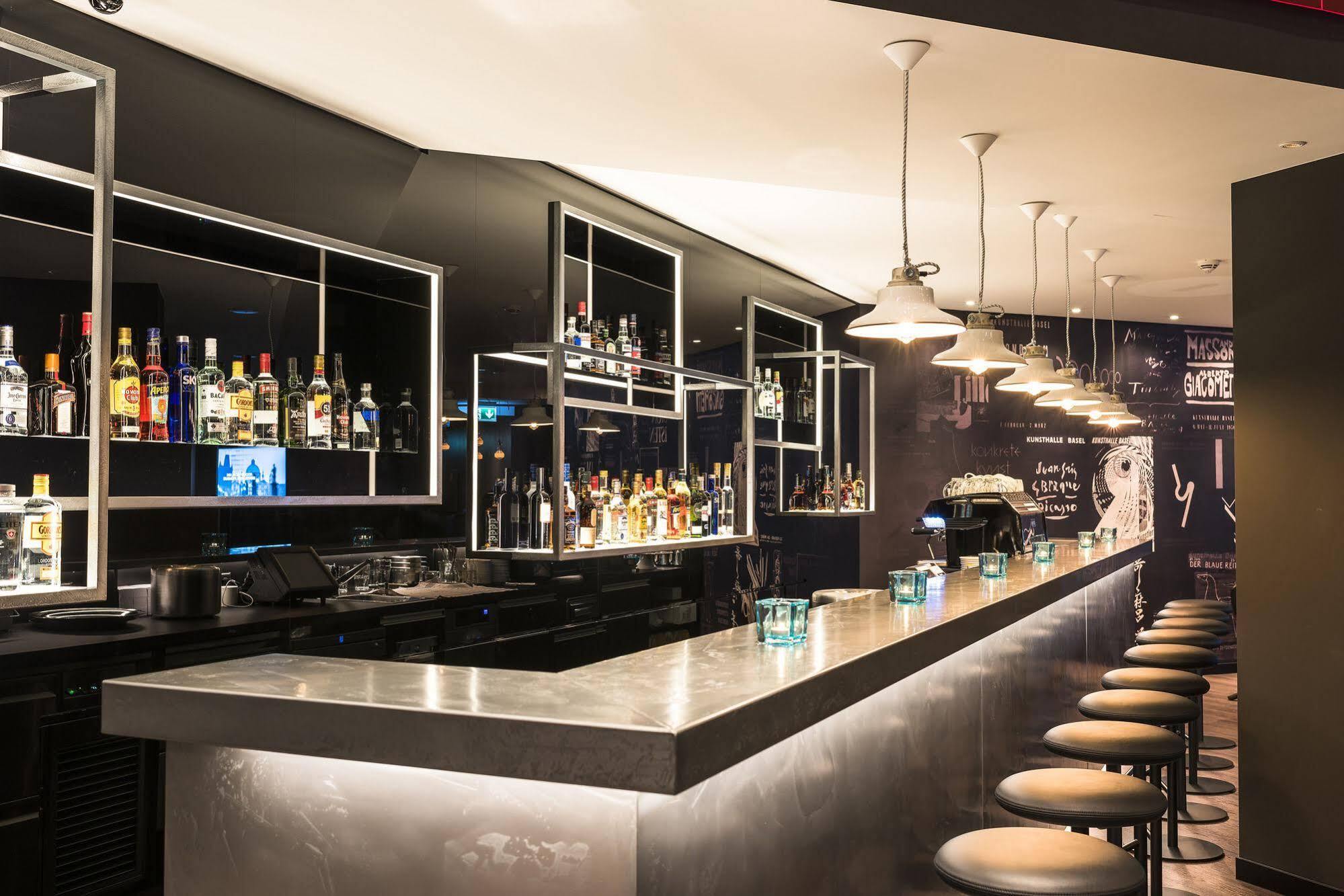 Motel One Basilea Esterno foto